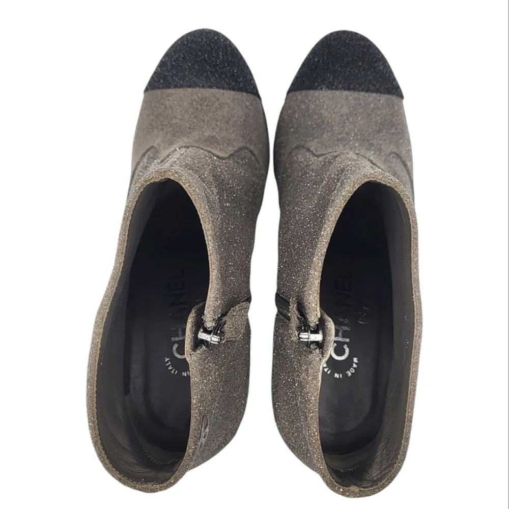 CHANEL CC Logo Cap Toe Suede Platform Ankle Boots Two Tone Booties Gray 40 - Picture 8 of 15
